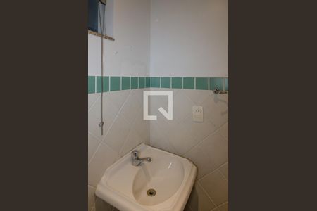 Casa de condomínio à venda com 300m², 4 quartos e 2 vagasLavabo