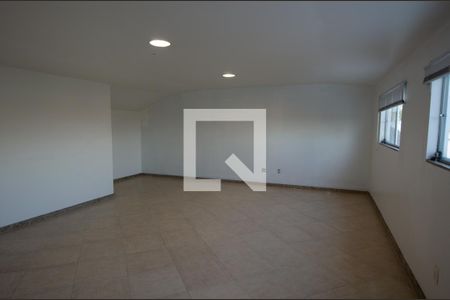 Casa de condomínio à venda com 300m², 4 quartos e 2 vagasQuarto 4