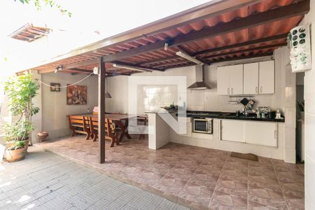 Casa à venda com 360m², 3 quartos e 2 vagas Casa à venda com 360m², 3 quartos e 2 vagasEspaço Gourmet