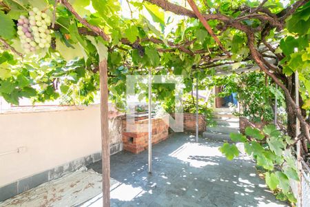 Casa à venda com 360m², 3 quartos e 2 vagas Casa à venda com 360m², 3 quartos e 2 vagasVaranda