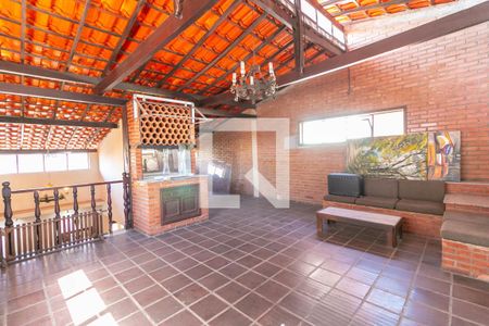 Casa à venda com 360m², 3 quartos e 2 vagas Casa à venda com 360m², 3 quartos e 2 vagasSala 2