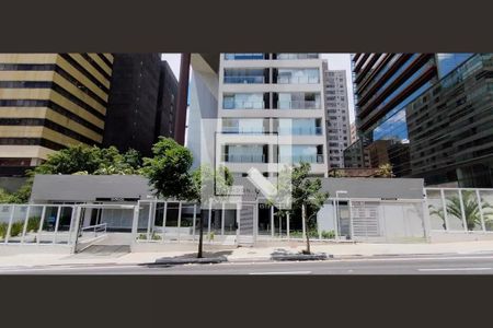 Studio à venda com 34m², 1 quarto e 1 vaga Studio à venda com 34m², 1 quarto e 1 vagaFachada