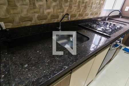 Apartamento à venda com 39m², 2 quartos e 1 vaga Apartamento à venda com 39m², 2 quartos e 1 vagaCozinha e Área de Serviço