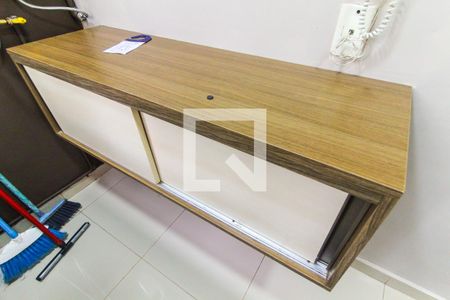 Apartamento à venda com 39m², 2 quartos e 1 vaga Apartamento à venda com 39m², 2 quartos e 1 vagaCozinha e Área de Serviço