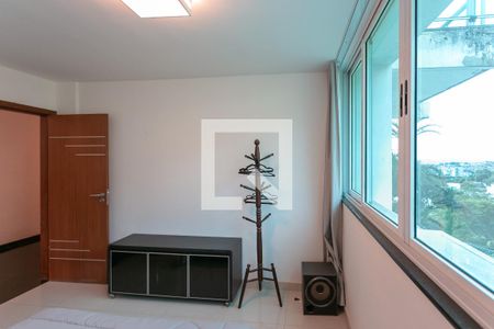 Casa à venda com 900m², 8 quartos e 4 vagasQuarto 7