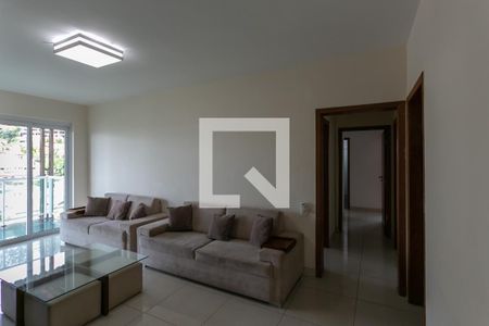 Casa à venda com 900m², 8 quartos e 4 vagasSala 2