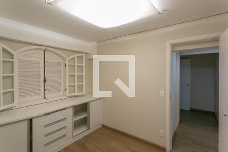 Casa à venda com 900m², 8 quartos e 4 vagasQuarto 10