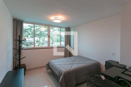 Casa à venda com 900m², 8 quartos e 4 vagasQuarto 7