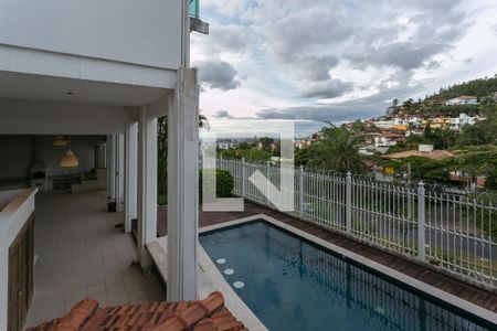 Casa à venda com 900m², 8 quartos e 4 vagasVaranda do Quarto 9