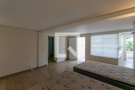 Casa à venda com 900m², 8 quartos e 4 vagasQuarto 9