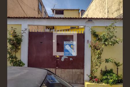 Casa à venda com 149m², 4 quartos e 2 vagas Casa à venda com 149m², 4 quartos e 2 vagasFachada