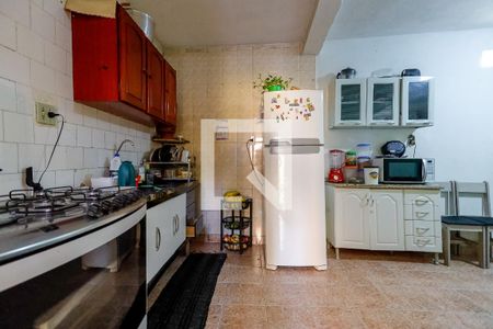Casa à venda com 149m², 4 quartos e 2 vagas Casa à venda com 149m², 4 quartos e 2 vagasCozinha