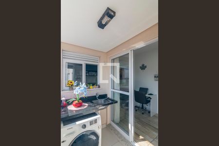 Apartamento à venda com 43m², 2 quartos e 1 vaga Apartamento à venda com 43m², 2 quartos e 1 vagaÁrea de Serviço Varanda