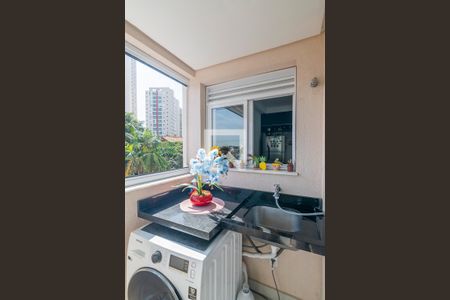 Apartamento à venda com 43m², 2 quartos e 1 vaga Apartamento à venda com 43m², 2 quartos e 1 vagaÁrea de Serviço Varanda