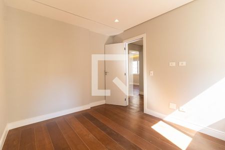 Apartamento à venda com 220m², 4 quartos e 3 vagasQuarto 3