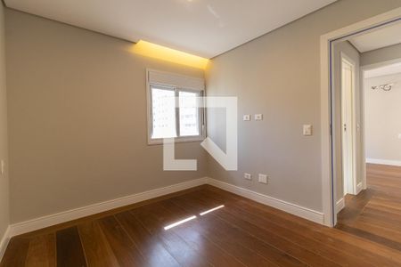 Apartamento à venda com 220m², 4 quartos e 3 vagasQuarto 4