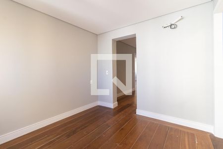 Apartamento à venda com 220m², 4 quartos e 3 vagasSuíte 2