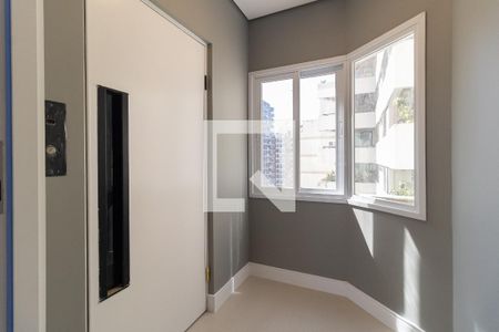 Apartamento à venda com 220m², 4 quartos e 3 vagasElevador Privativo 