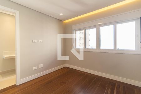 Apartamento à venda com 220m², 4 quartos e 3 vagasSuíte 2