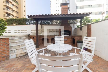 Apartamento à venda com 220m², 4 quartos e 3 vagasChurrasqueira 