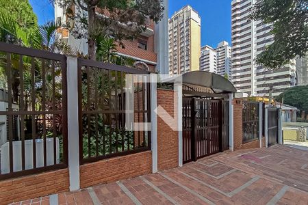 Apartamento à venda com 220m², 4 quartos e 3 vagasFachada