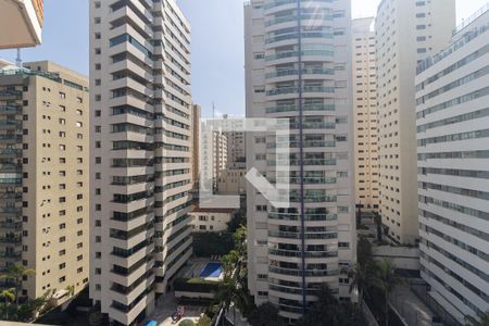 Apartamento à venda com 220m², 4 quartos e 3 vagasVista do Quarto 3