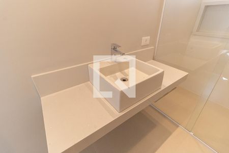 Apartamento à venda com 220m², 4 quartos e 3 vagasBanheiro da Suíte 2