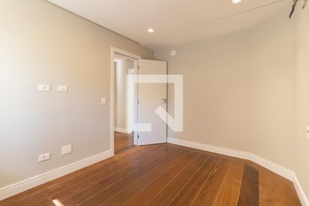 Apartamento à venda com 220m², 4 quartos e 3 vagasQuarto 4