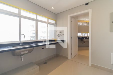 Apartamento à venda com 220m², 4 quartos e 3 vagasLavanderia