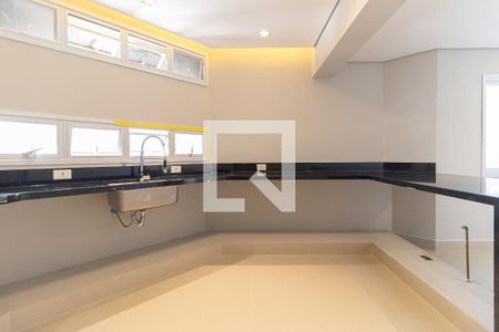 Apartamento à venda com 220m², 4 quartos e 3 vagasCozinha