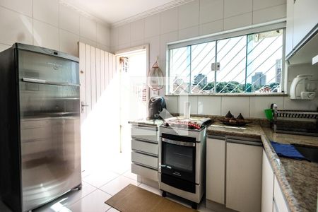 Casa à venda com 200m², 2 quartos e 1 vaga Casa à venda com 200m², 2 quartos e 1 vagaCozinha