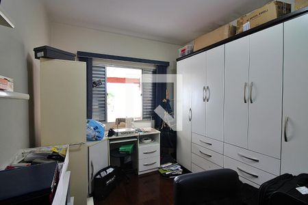 Casa à venda com 240m², 3 quartos e 2 vagasQuarto 2