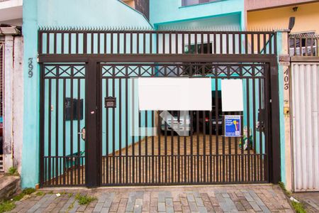 Casa à venda com 230m², 3 quartos e sem vaga Casa à venda com 230m², 3 quartos e sem vagaFachada