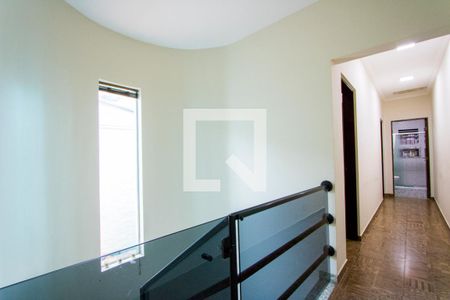 Casa à venda com 230m², 3 quartos e sem vaga Casa à venda com 230m², 3 quartos e sem vagaCorredor - Superior