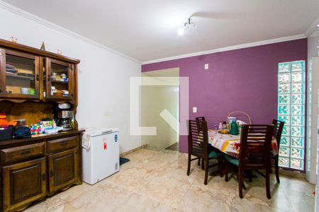 Casa à venda com 230m², 3 quartos e sem vaga Casa à venda com 230m², 3 quartos e sem vagaCozinha