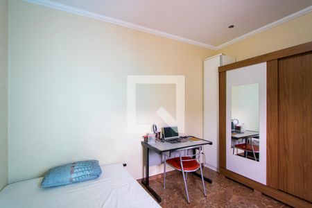 Casa à venda com 230m², 3 quartos e sem vaga Casa à venda com 230m², 3 quartos e sem vagaQuarto 2