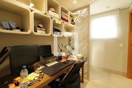 Apartamento à venda com 126m², 2 quartos e 4 vagasSala - Escritório