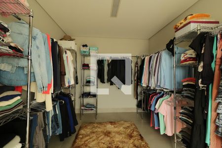 Apartamento à venda com 126m², 2 quartos e 4 vagasSuite 2 - Closet
