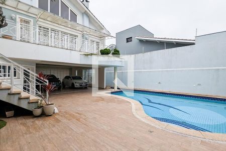 Casa para alugar com 600m², 4 quartos e 6 vagas Casa para alugar com 600m², 4 quartos e 6 vagasPiscina e garagem
