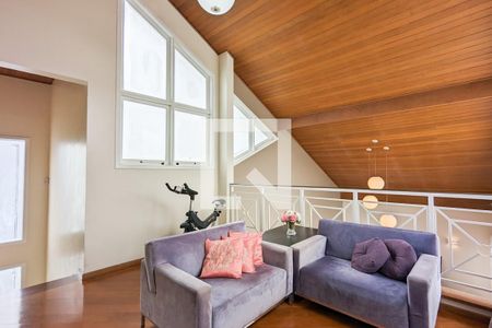 Casa para alugar com 600m², 4 quartos e 6 vagas Casa para alugar com 600m², 4 quartos e 6 vagasSala superior