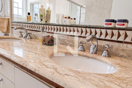 Casa para alugar com 600m², 4 quartos e 6 vagas Casa para alugar com 600m², 4 quartos e 6 vagasBanheiro da suíte 2