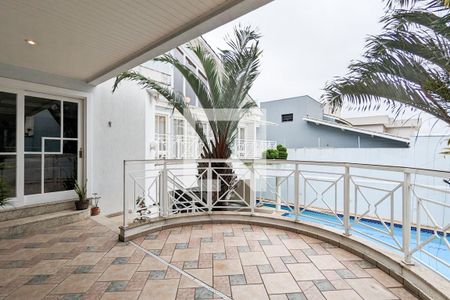 Casa para alugar com 600m², 4 quartos e 6 vagas Casa para alugar com 600m², 4 quartos e 6 vagasVaranda