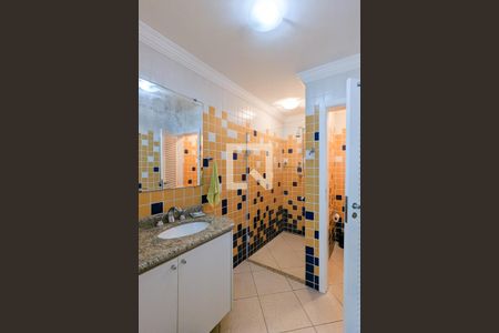 Casa para alugar com 600m², 4 quartos e 6 vagas Casa para alugar com 600m², 4 quartos e 6 vagasBanheiro