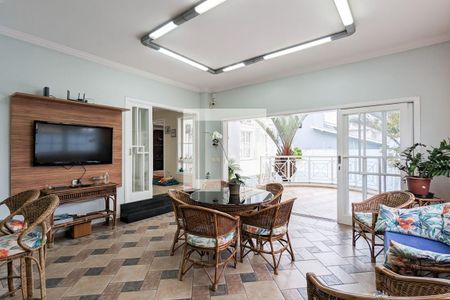 Casa para alugar com 600m², 4 quartos e 6 vagas Casa para alugar com 600m², 4 quartos e 6 vagasChurrasqueira