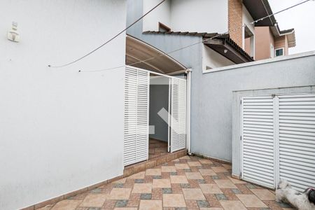 Casa para alugar com 600m², 4 quartos e 6 vagas Casa para alugar com 600m², 4 quartos e 6 vagasQuintal