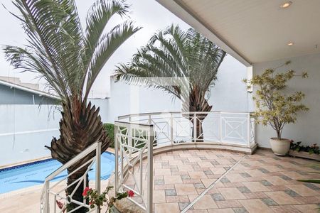 Casa para alugar com 600m², 4 quartos e 6 vagas Casa para alugar com 600m², 4 quartos e 6 vagasVaranda