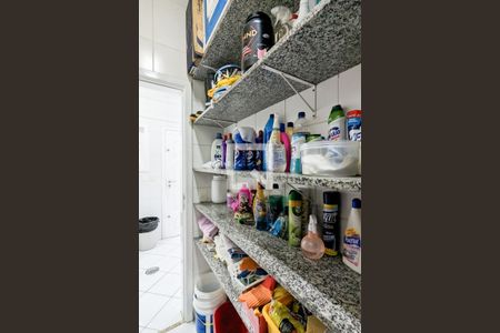 Casa para alugar com 600m², 4 quartos e 6 vagas Casa para alugar com 600m², 4 quartos e 6 vagasDespensa