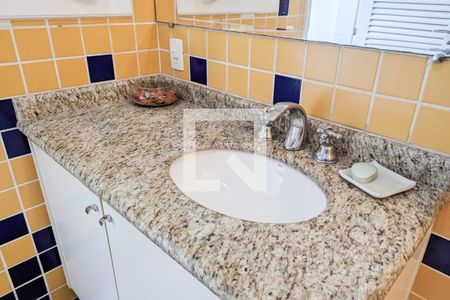 Casa para alugar com 600m², 4 quartos e 6 vagas Casa para alugar com 600m², 4 quartos e 6 vagasBanheiro