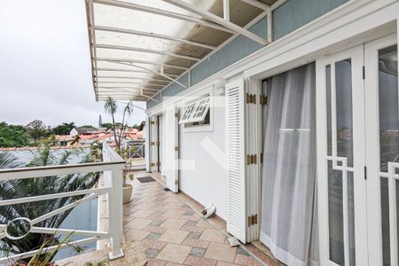 Casa para alugar com 600m², 4 quartos e 6 vagas Casa para alugar com 600m², 4 quartos e 6 vagasVaranda