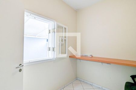 Casa para alugar com 600m², 4 quartos e 6 vagas Casa para alugar com 600m², 4 quartos e 6 vagasQuarto de serviço